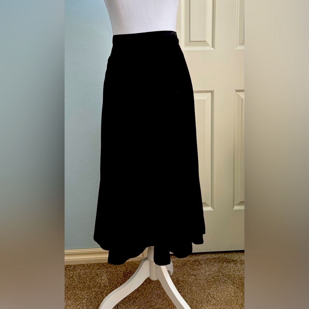 Zac & Rachel Black Midi Multi Gored Skirt